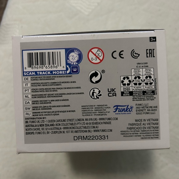 Pride Robin Funko Pop - Picture 6 of 7